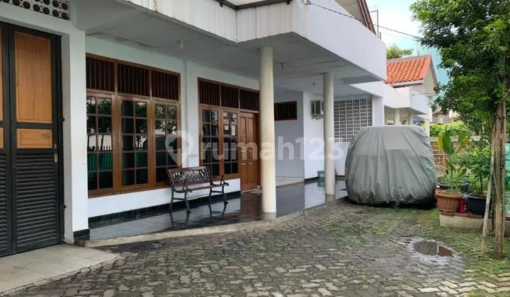 Rumah 2Lantai Clasik Luas di Karet Kuningan Setiabudi Jakarta Sel