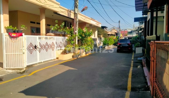 Nice, Cheap, Spacious Freehold House at Pesona Anggrek Harapan Jaya, North Bekasi