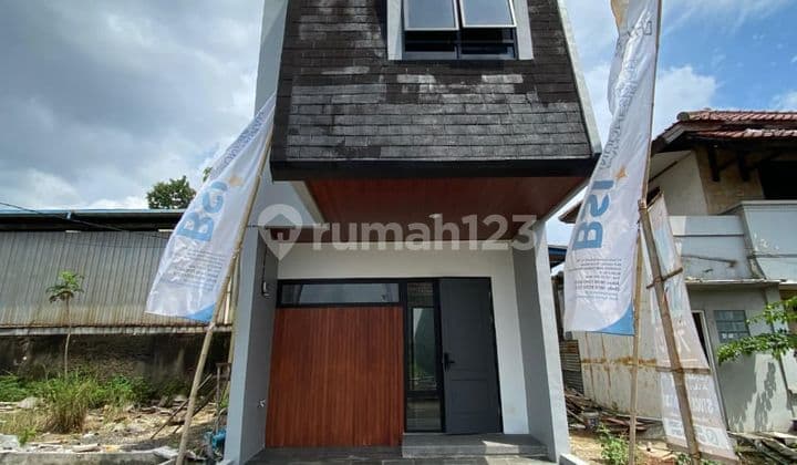 Rumah 2Lantai Dp 2 Jutaan Baru Free Biaya2 di Jati Luhur Jatiasih