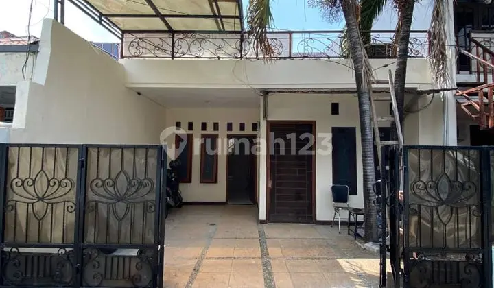 Affordable 2-Story House Ready to Move In Near Tabet Station, South Jakarta