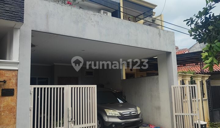 Rumah 2Lantai Bagus Asri di Kav Marinir Pondok Kelapa Jakarta Tim