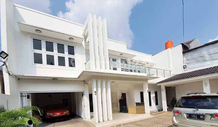 Rumah Kantor 2Lantai Luas Mewah Jl Jatipadang dkt Tb Simatupang Jakarta Sel