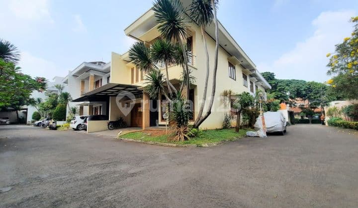 For Sale: Beautiful Town House Near Citow Mall