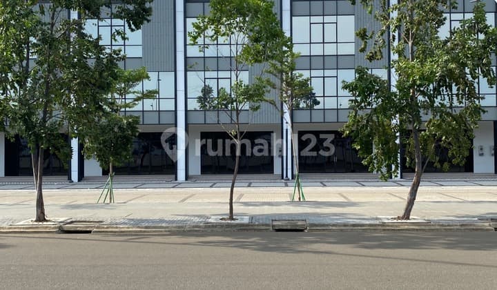 Soho Orchard Pik 2, 8x18 Boulevard Side by Side 2, Rarely Available