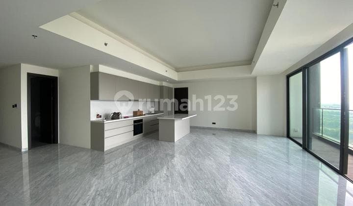 Private Lift. 275sqm Adriya Apartment. Semi Furnished