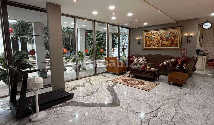 Rumah Minimalis Pik1 Uk 13X27 3.5Lantai Posisi Hoek Hadap Tenggara Fully Furnish Termurah