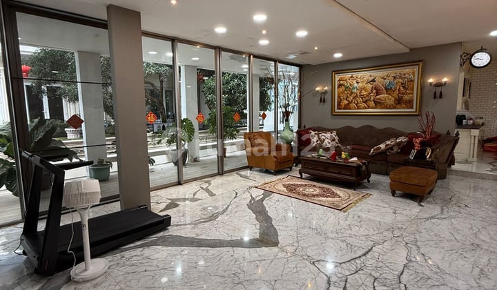 Rumah Minimalis Pik1 Uk 13X27 3.5Lantai Posisi Hoek Hadap Tenggara Fully Furnish Termurah