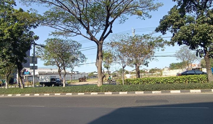 FOR SALE STRATEGIC LAND ON RAYA MERR, SUITABLE FOR ALL KINDS OF BUSINESSES