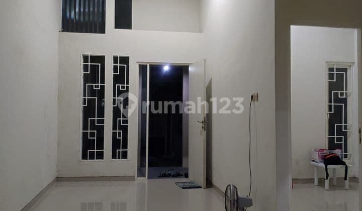 FOR SALE: NEW, MOVE-IN READY HOUSE IN PURI SAFIRA REGENCY, MENGANTI, GRESIK. QUICK SALE.