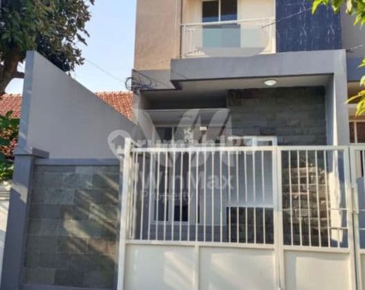 DiJUAL CEPAT !! Rumah Baru 2 Lantai Di Rungkut Asri Timur