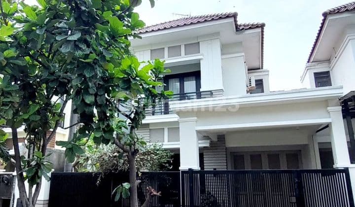 Dijual Rumah 2 Lantai Lokasi Central Park A Yani Surabaya, Sudah di Renovasi!!