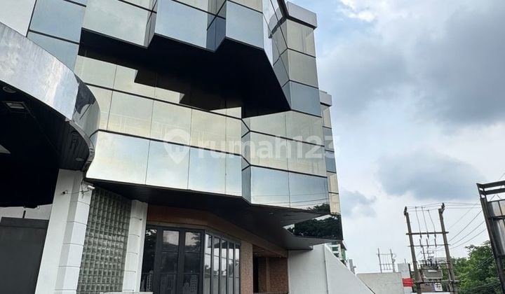 Sewa Gedung Jl Sulawesi Gubeng 3 Lantai, Harga Masih Bisa Nego