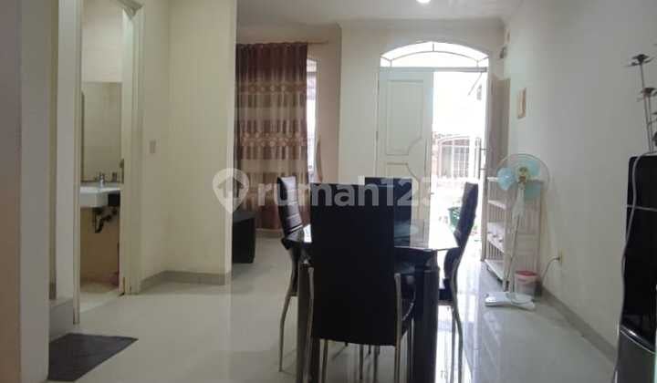 5/2/25 Rimah Green Lake City West Europe Uk 6X15 Furnished