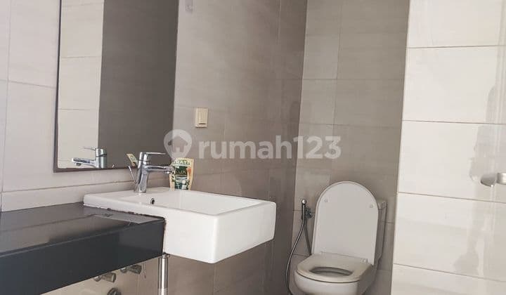 12/01 Asli Bagus Rumah Green Lake City Europe Uk 6X15