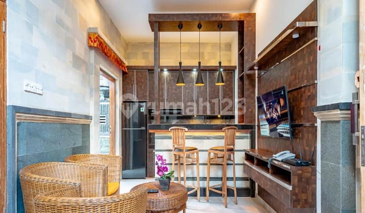 Villa 1 Lantai 2 Br Fully Furnished Smart House With Swimming Pool & Garden Dilokasi Yang Strategis Dekat Pusat Kuliner,sekolah , Universitas, Rs,coffe Shop,mall Dan Wisata Pantai Diarea Renon
