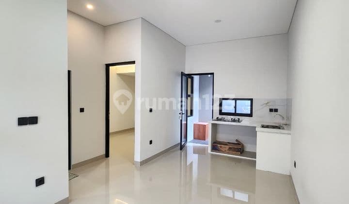 Jarang Ada! Rumah Brand New Harga 1M-An di Gading Serpong dengan Carport 2 Mobil.