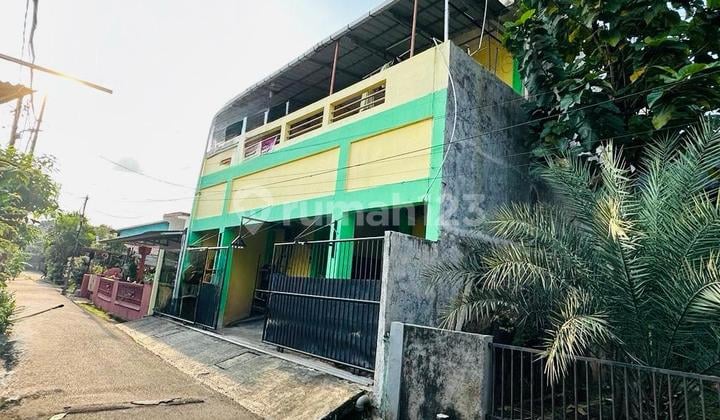 Kosan Bangunan 2 Lantai dengan 18 Kamar+ Kamar Mandi di Bintaro