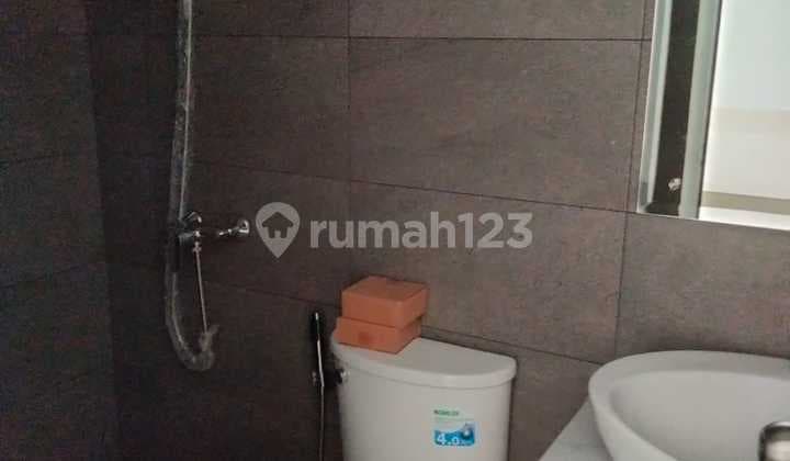 Rumah Baru Cantik di Gading Serpong 2 Lantai Rapih Siap Huni