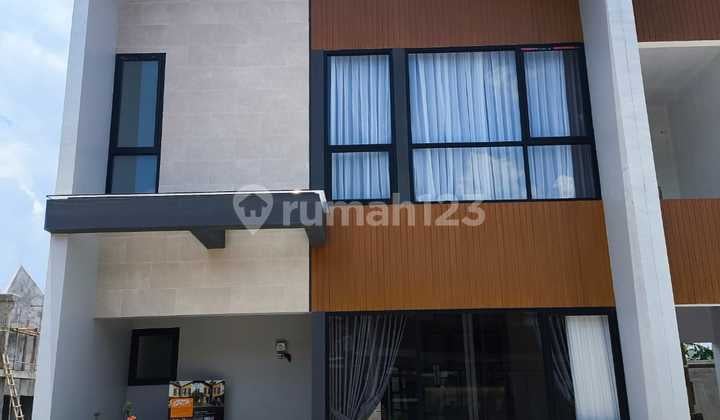 Rumah Baru Densign Cakep 2 Lantai Harga 1Man Siap Huni Lokasi Bagus
