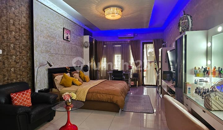 Rumah Cantik di BSD City Bangunan 2 Lantai Furnish Siap Huni