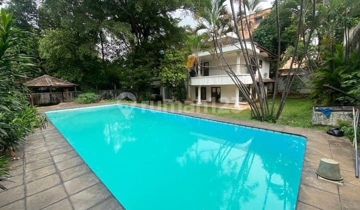 House Suitable for Living, F&B Business, Office, Strategic Location in Kemang, Jakarta