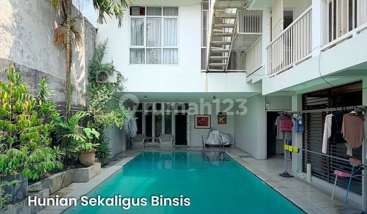 Bebas Banjir, Rumah, 2 Lantai, SHM, di Kemang,