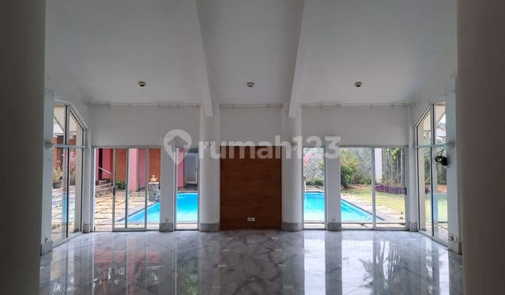 Rumah Mewah Semi-Furnished Pondok Indah Jakarta Shm