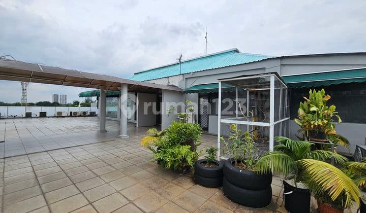 Rooftop Kemang Raya Jakarta Selatan Cocok untuk Bisnis