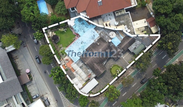 Rumah Klasik Seluas 1470 M2 Shm Di Kebayoran Baru