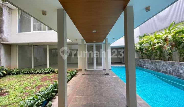 Rumah Bagus Strategis Di Kuningan Jakarta Selatan