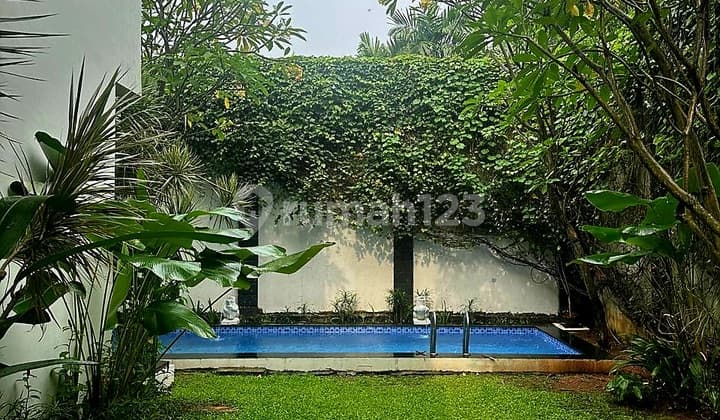 Rumah Modern Siap Huni Dalam Compound Kemang Jakarta Selatan