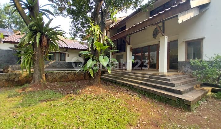 Rumah Shm Nyaman Adem Halaman Luas Strategis Duren Tiga Jakarta