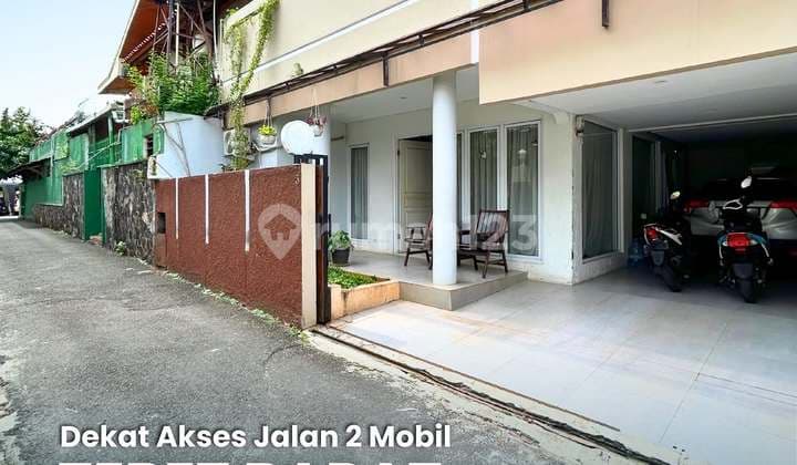 Rumah 1,5 Lantai, SHM, di Tebet,