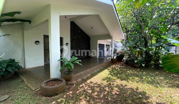 Rumah, 1 Lantai, SHM, di Kemang,