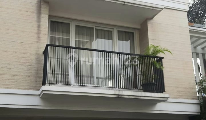 Rumah Siap Huni Dalam Compound Pejaten Jakarta Selatan
