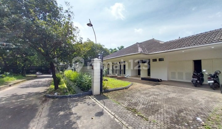 Nice House Ready to Occupied in Kebayoran Baru, South Jakarta