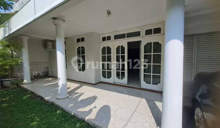 Rumah Sewa Berperabot Siap Huni Kebayoran Baru Jakarta Selatan