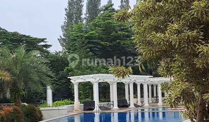 Ready House in the Il Lago Area by Paramount Land. Gading Serpong, Tangerang.