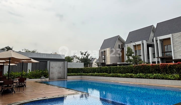 Rumah Citra Garden Serpong 3 Lantai, Dekat Akses KRL