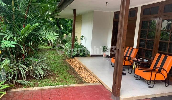 Rumah hook siap huni di Puri Cinere