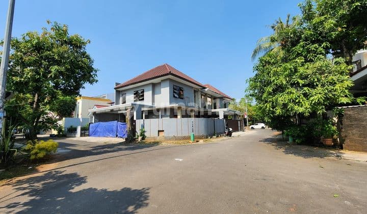 Rumah Dalam Taraf Renovasi Di Kencana Loka Bsd