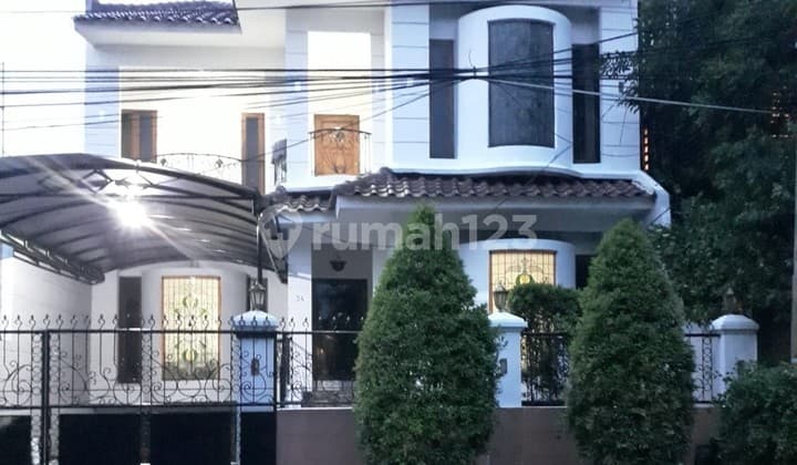 Rumah Bagus Strategis Siap Huni Di Pondok Indah Jaksel