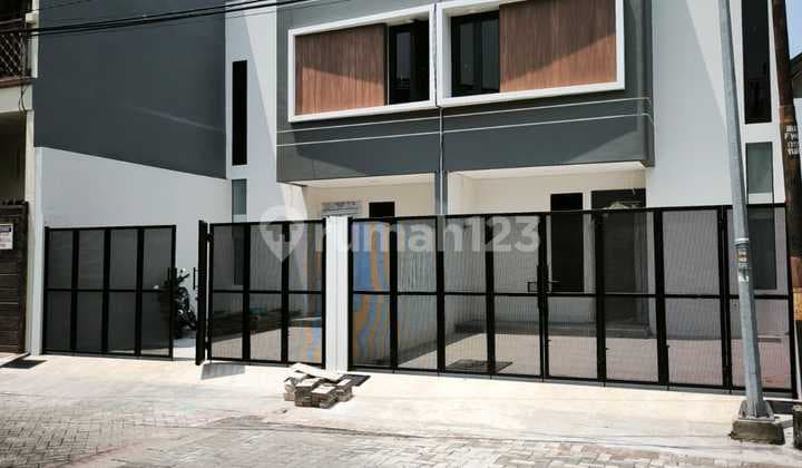 Dijual Rumah Baru Gress Minimalis Mulyosari Surabaya Timur