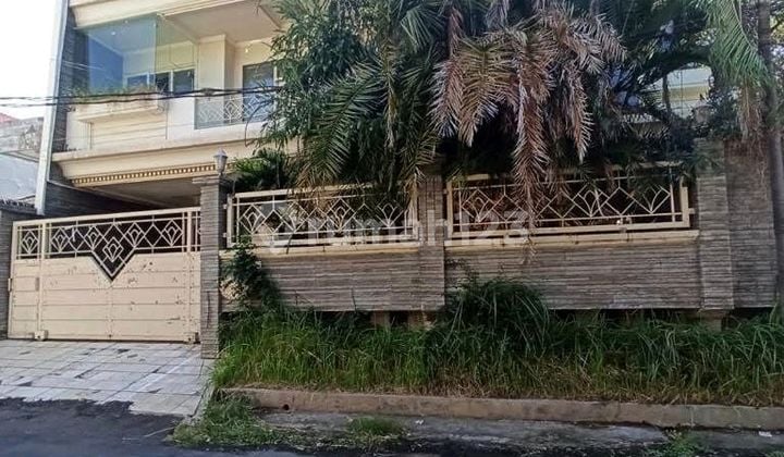 Disewakan Rumah Hook Dharmahusada Indah, Semi Furnish