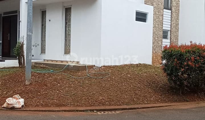 Dijual Rumah Cantik 2 Lantai Lokasi di Bsd (Bumi Serpong Damai)