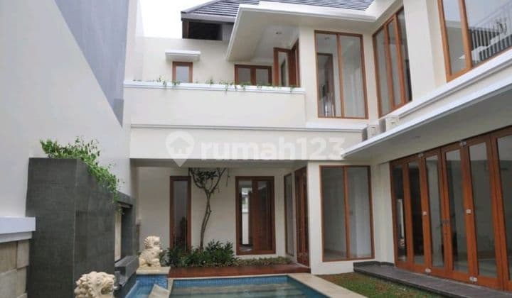 For Rent Rumah 2 Lantai + Swimming Pool di Cipete Jakarta Selatan