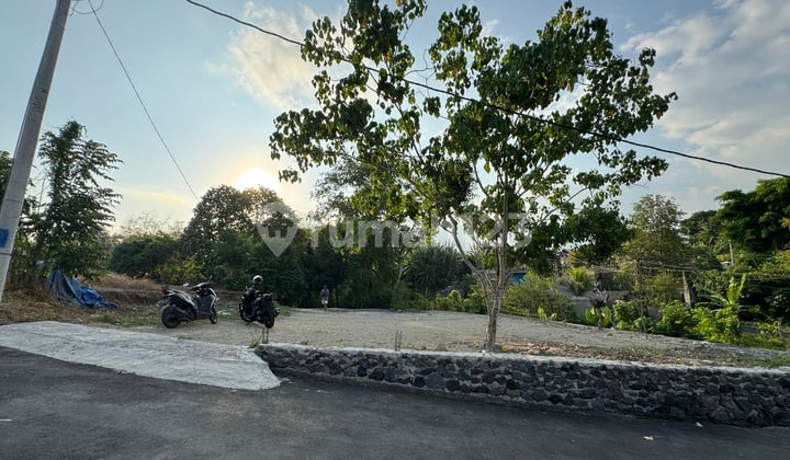 Beautiful land in villa compound area, 3 minutes from Kedungu Beach