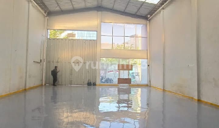 For Rent, Cheap Warehouse, Small Truck Access, Kalideres.