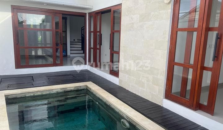 Ready-to-Live Villa Dharwangsa Nusa Dua Bali