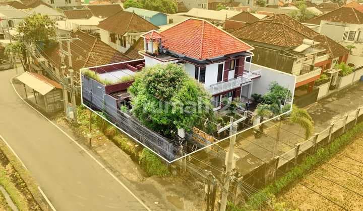 Hook House 2 Floors 4 Rooms Gunung Patas Padangsambian Denpasar Bali